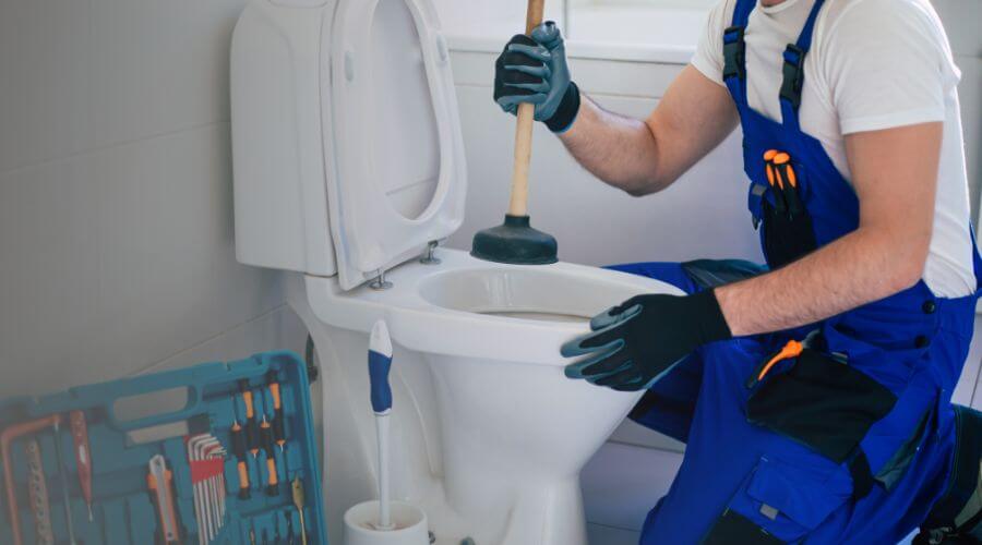 Professional sewer line replacement in Rio Medina, TX